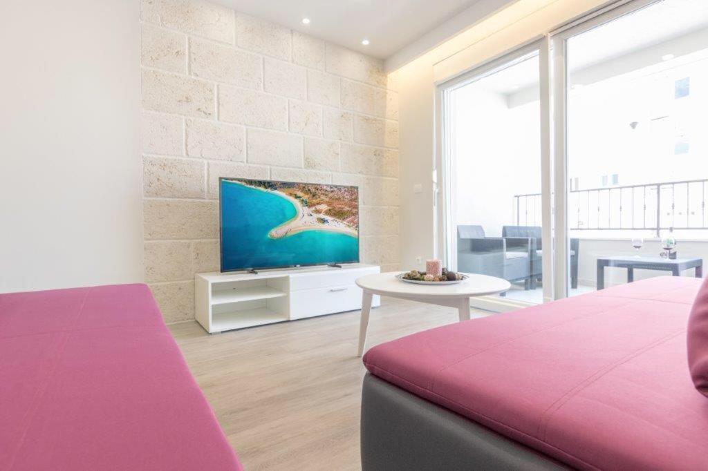 Apartment Center